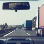 Il trasporto di merci su gomma causa ogni anno in Italia fino a 12mila anni di vita persi, con ricadute economiche superiori al miliardo di euro.