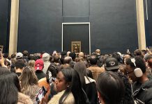 Al Louvre vince il telefonino. La sala di Monna Lisa è un caos