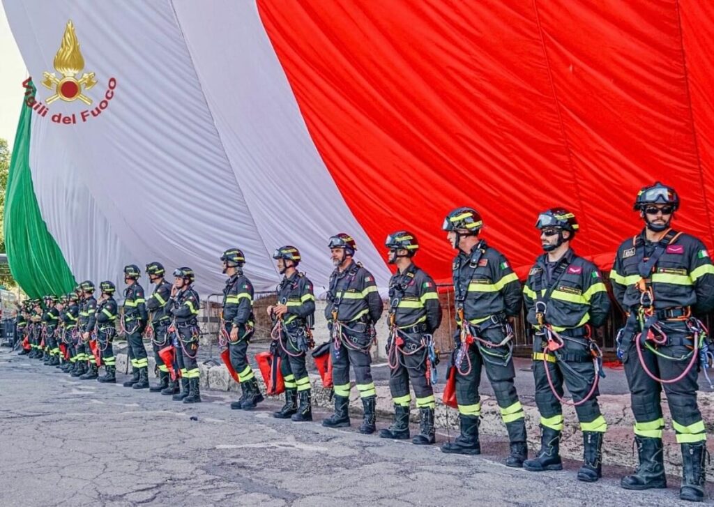 Il Corpo Nazionale dei Vigili del Fuoco celebra la sua prima Festa ...