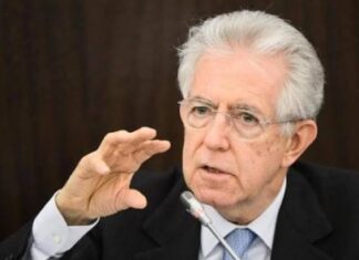 Monti contro Vannacci: finiscono gli argomenti e parte la cantilena sul fascismo