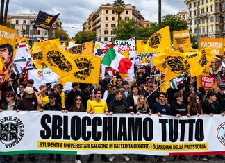 L’altra piazza dei giovani che non devasta e imbratta le città