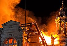 Attacco al cuore di Limoges: devastato dalle fiamme lo storico Hôtel de Ville
